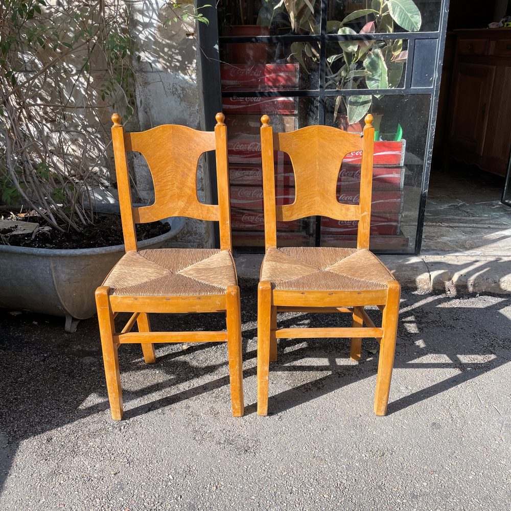 כסאות עתיקים, כסאות וינטג', כסא וינטג', כסא עץ וינטג', ריהוט עתיק, כסאות לפינת אוכל, כסאות וינטג' מפוארים, ריהוט וינטג' כפרי, חנות רהיטים, חנות וינטג', בלומה מיי וינטג' על זמני ובית מלאכה, וינטג' אונליין, חנות וינטג' אונליין, ריהוט וינטג' אונליין