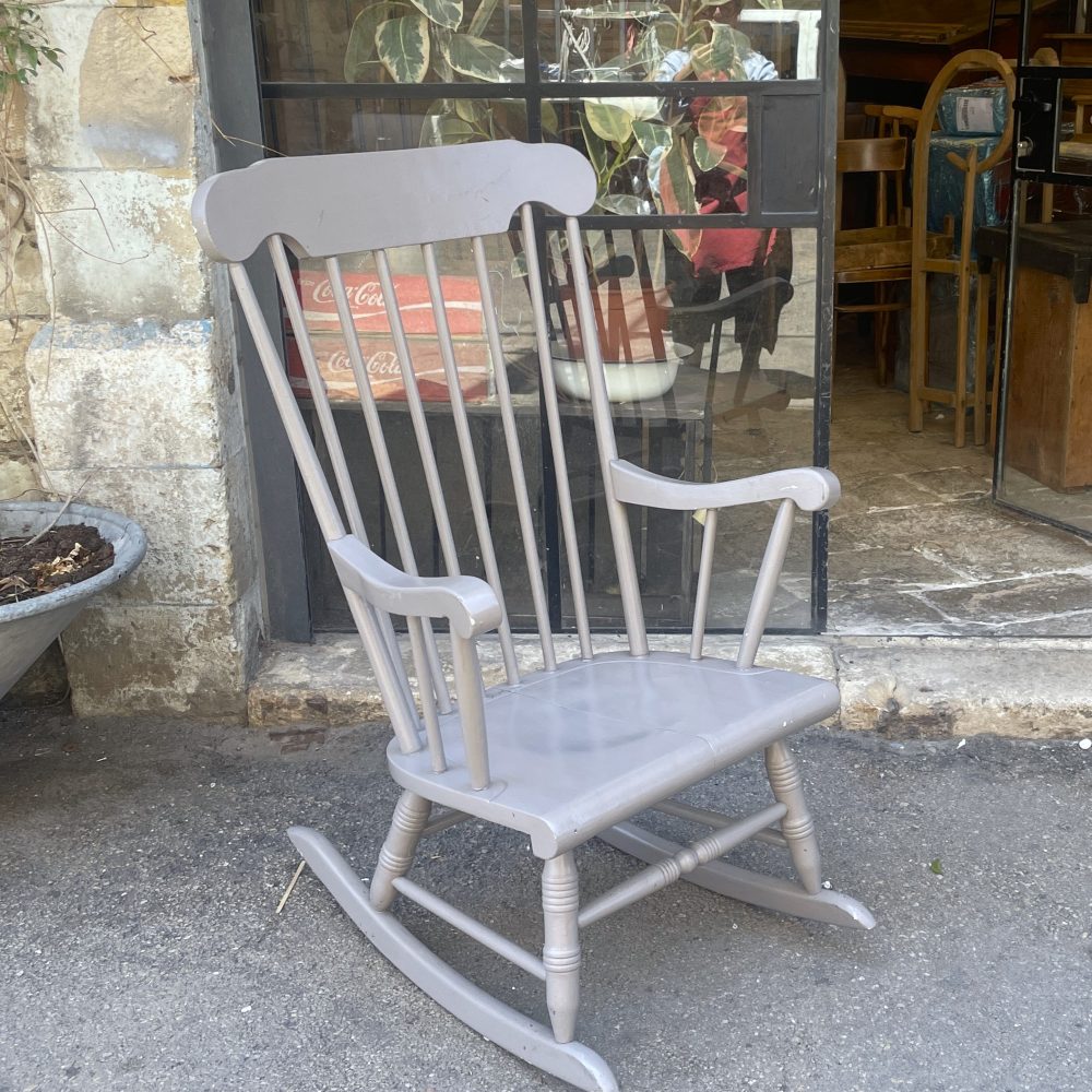 כסא נדנדה, כסא נדנדה וינטג', אביזרי וינטג' משלימים, ריהוט לחדרי ילדים, ריהוט וינטג' כפרי, ריהוט וינטג' לעסקים, כסאות וינטג', כיסאות עץ וינטג', כיסאות וינטג' כפריים, כסאות וינטג', כסאות מעץ מלא, ריהוט וינטג' משרדי, כסא עץ כפרי, וינטג' מאירופה, כסא וינטג', כיסאות עץ כפריים, כיסאות מעץ מלא, ריהוט וינטג' לבית, ריהוט וינטג' כפרי, בלומה מיי וינטג על זמני